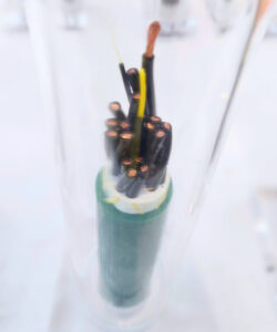 Equipos industriales: Guía de selección de mazos de cables personalizados de 6 AWG