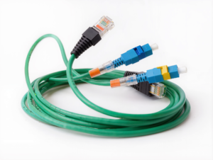 La guía definitiva sobre conjuntos de cables personalizados de Ethernet industrial y fibra óptica