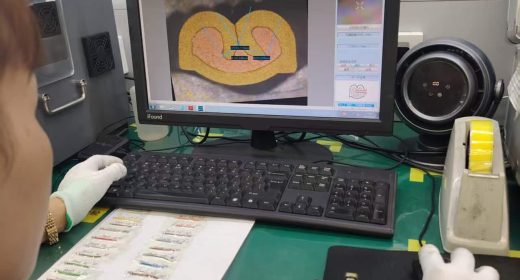 Mazo de cables personalizado Inspección transversal del engarzado de terminales durante el proceso